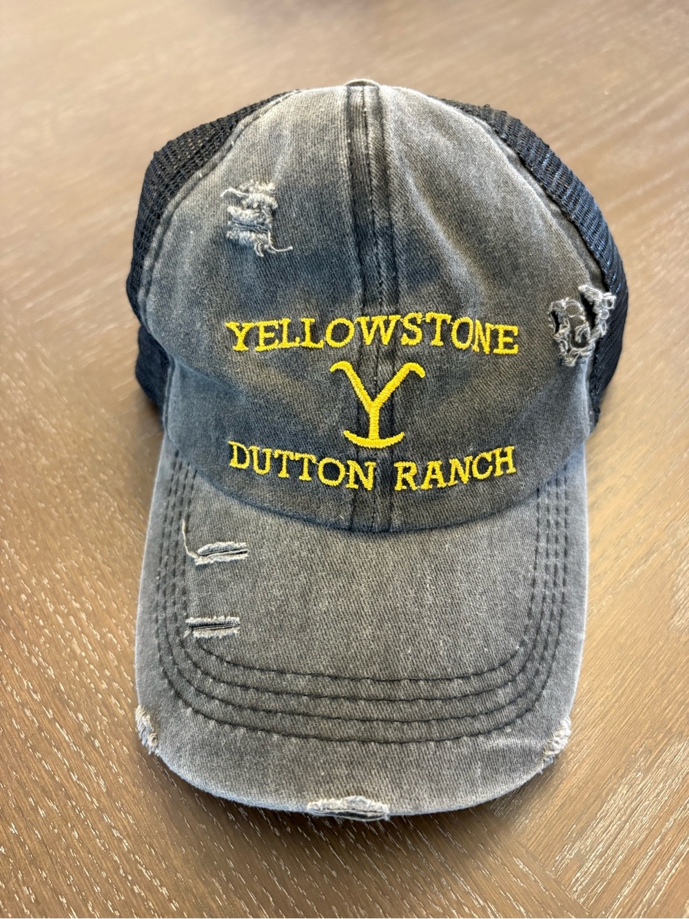 Yellowstone Dutton Ranch Women’s Distressed Trucker Hat - Black/Grey